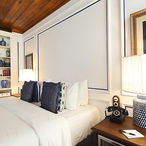 Suite met een King Size Bed in de Kelder